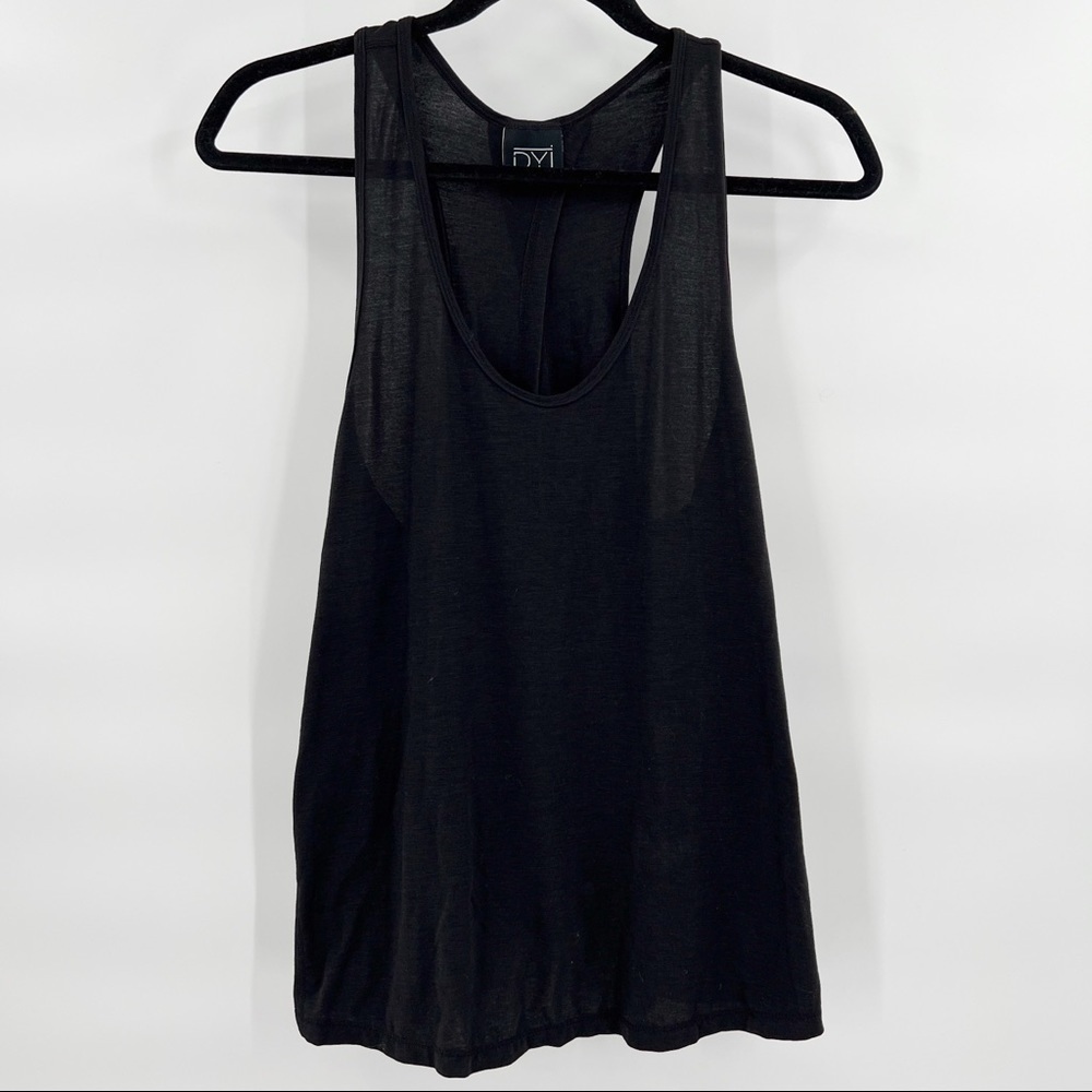 𝅺DYI black tank top peekaboo back size M